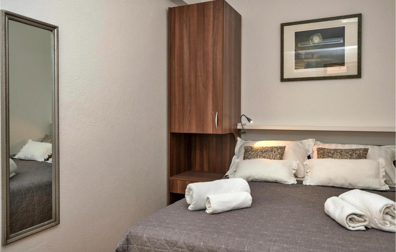 3 Bedroom Gorgeous Home In Makarska Eksteriør bilde