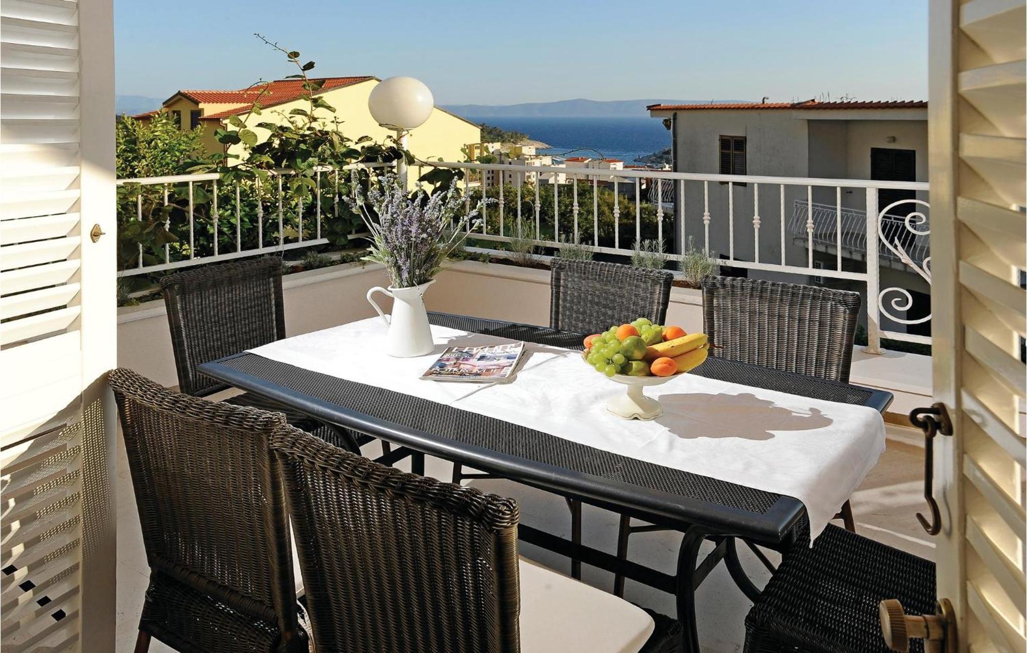 3 Bedroom Gorgeous Home In Makarska Eksteriør bilde