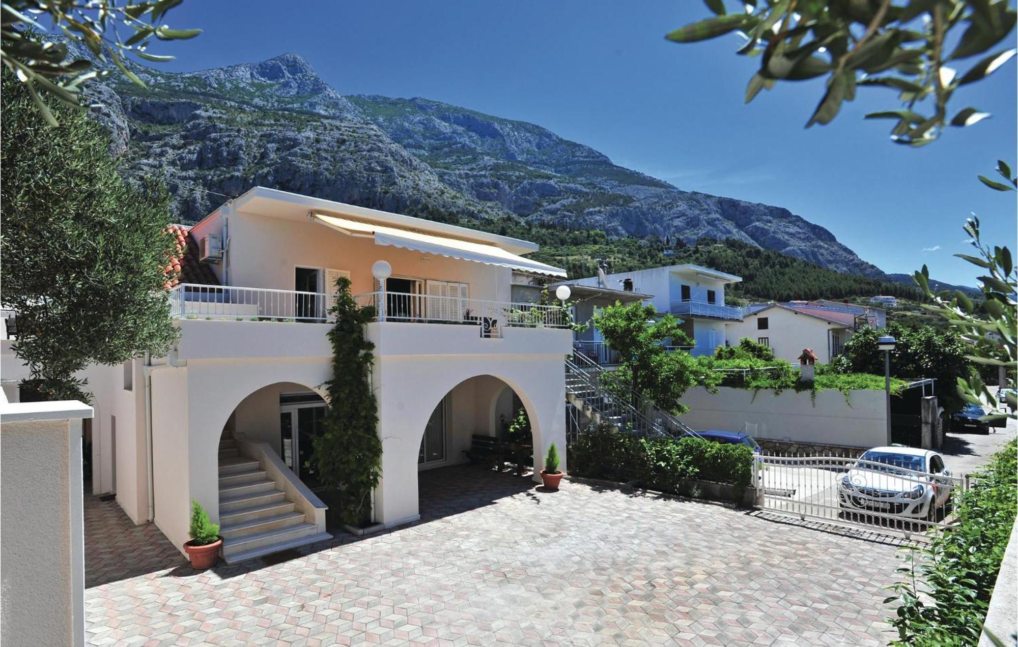 3 Bedroom Gorgeous Home In Makarska Eksteriør bilde
